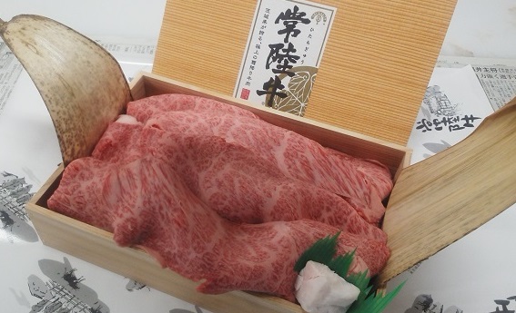 常陸牛肩ロース霜降り すき焼用800g