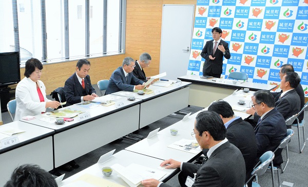 『町長フォトニュース　11月20日　江戸川区監査委員が城里町を視察』の画像