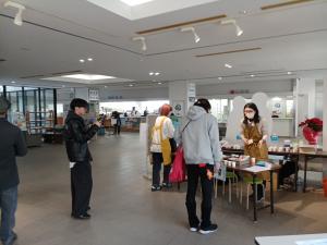 『当日の様子を撮影中！（水道カフェ）』の画像