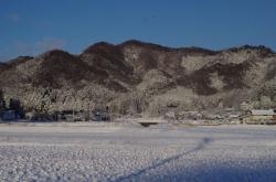 冬景色　鶏足山